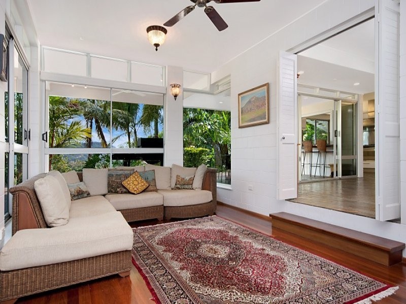 31 View Street, Brinsmead QLD 4870