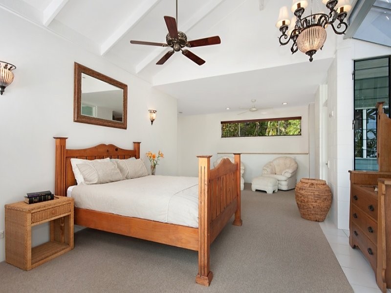 31 View Street, Brinsmead QLD 4870