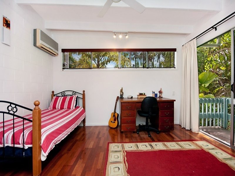 31 View Street, Brinsmead QLD 4870