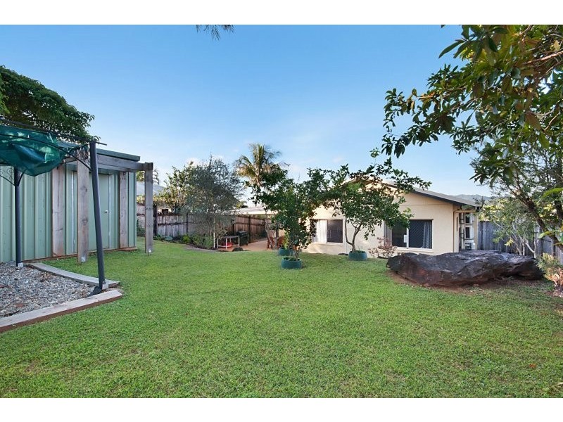 31 Pilosa Street, Redlynch QLD 4870
