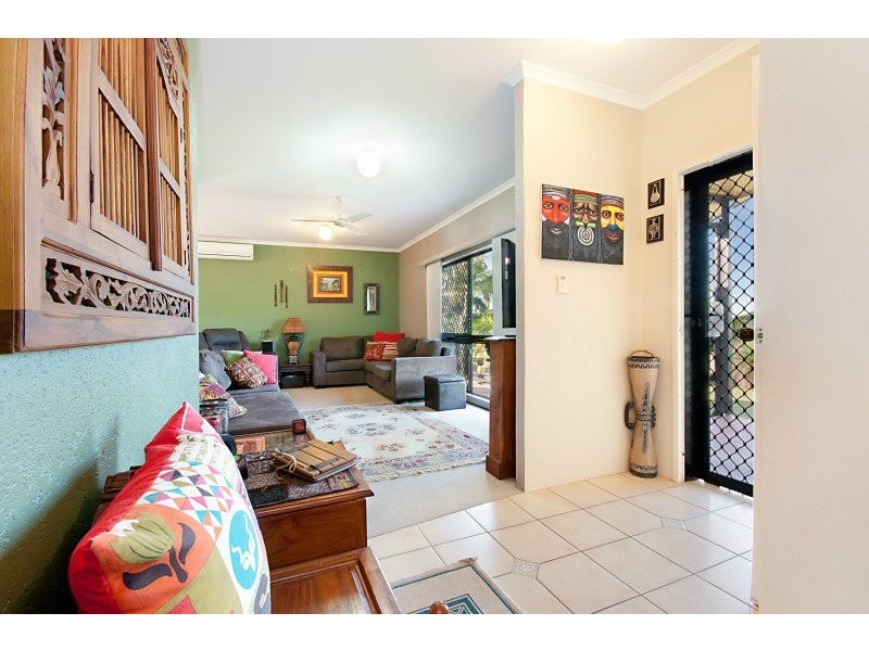 31 Pilosa Street, Redlynch QLD 4870