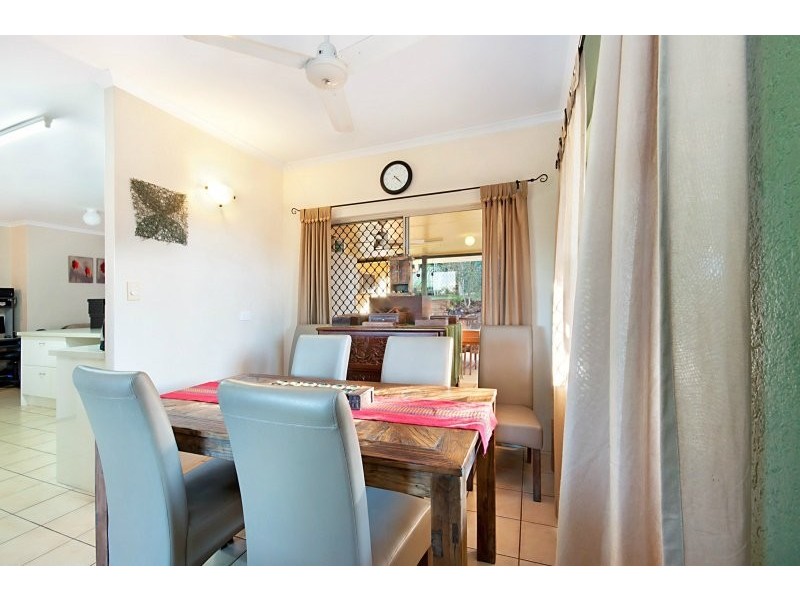 31 Pilosa Street, Redlynch QLD 4870