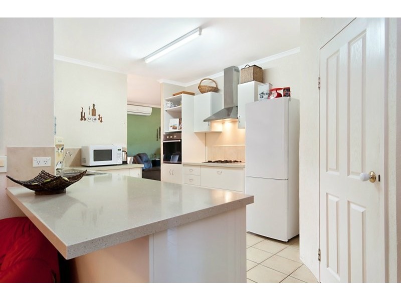 31 Pilosa Street, Redlynch QLD 4870