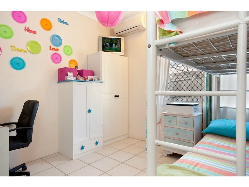 31 Pilosa Street, Redlynch QLD 4870