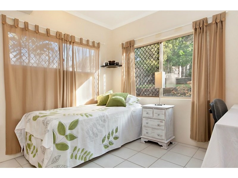 31 Pilosa Street, Redlynch QLD 4870