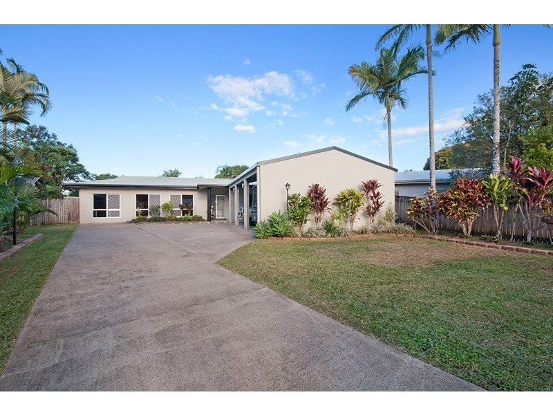 14 Pera Close, Bentley Park QLD 4869
