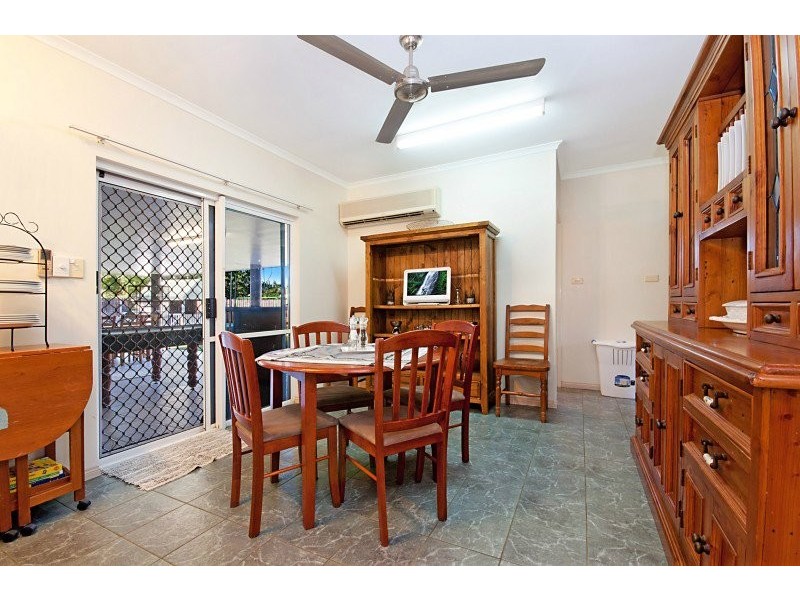 14 Pera Close, Bentley Park QLD 4869