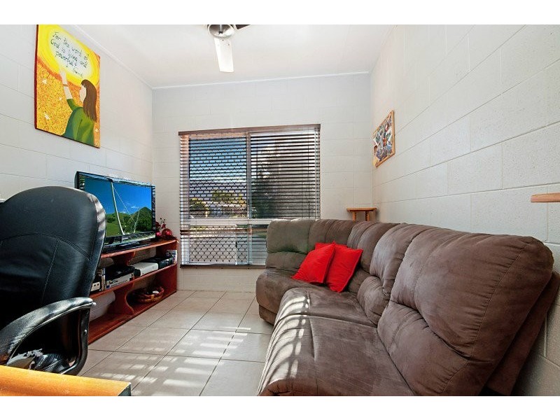 14 Pera Close, Bentley Park QLD 4869