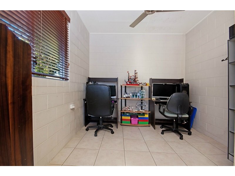 14 Pera Close, Bentley Park QLD 4869