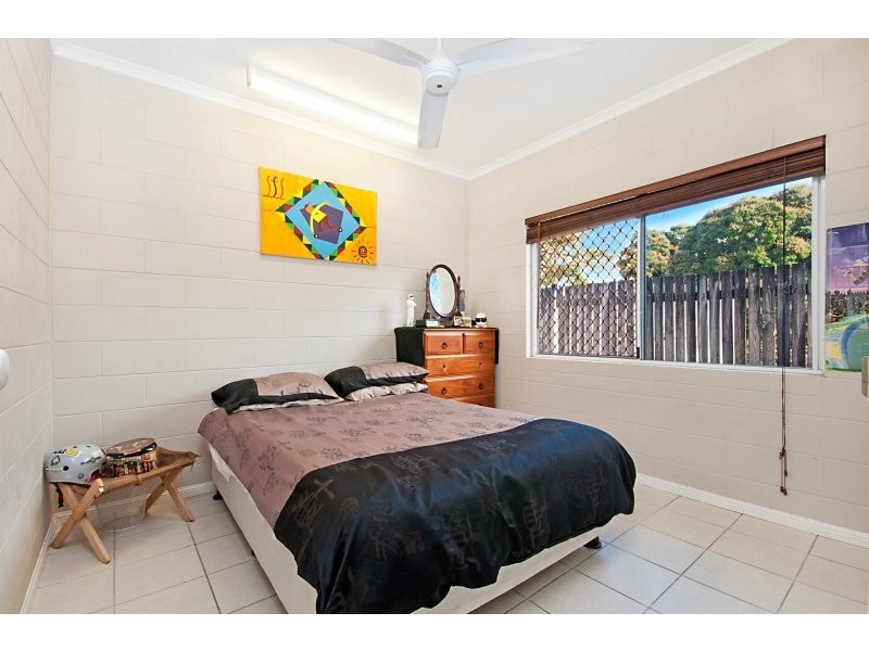 14 Pera Close, Bentley Park QLD 4869