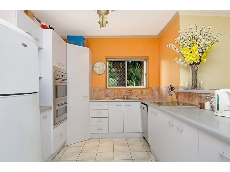 11 Grimes Close, Kanimbla QLD 4870