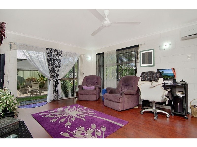 123 Oleander Street, Holloways Beach QLD 4878