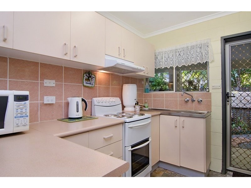 123 Oleander Street, Holloways Beach QLD 4878