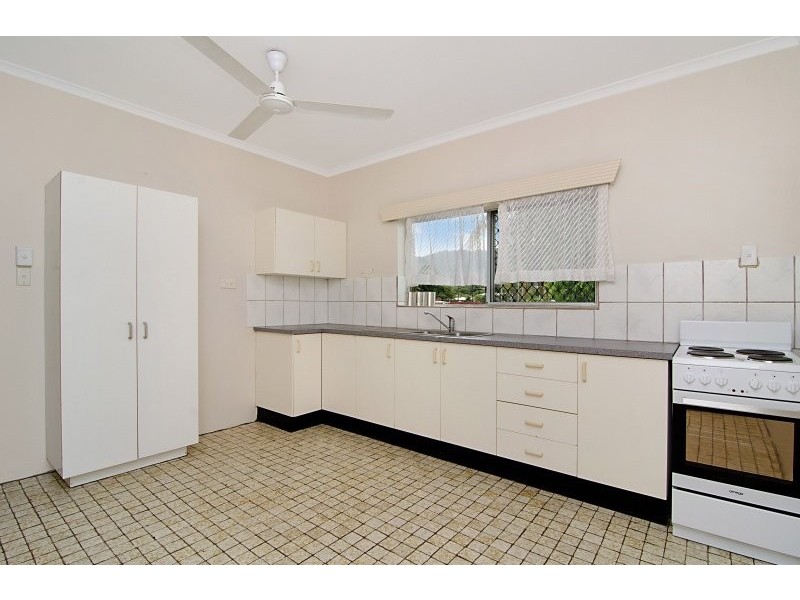 3/15 Girralong Street, Woree QLD 4868
