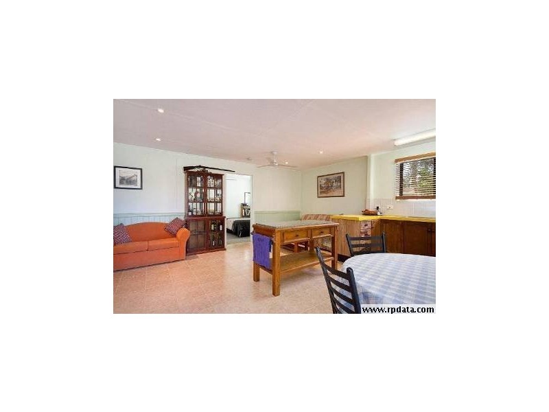 88 Giffin Road, White Rock QLD 4868