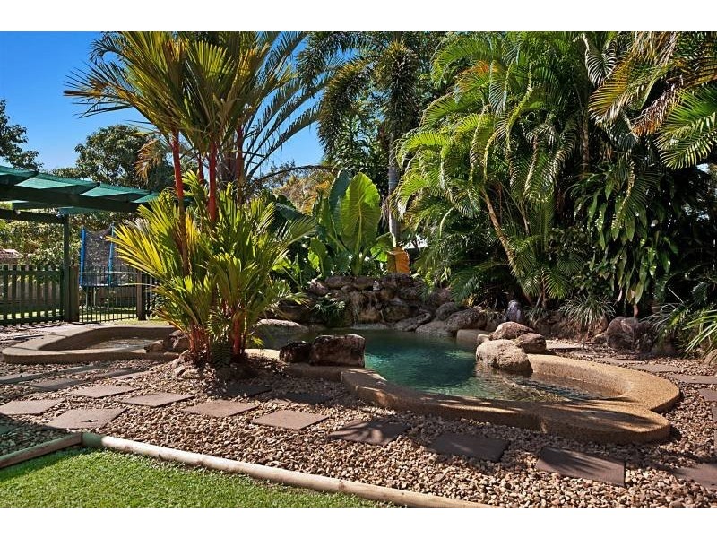 2 Alpine Close, Edmonton QLD 4869