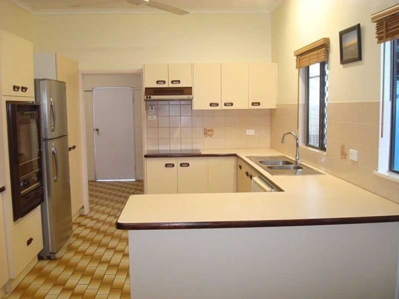 124-126 Newell street, Bungalow QLD 4870