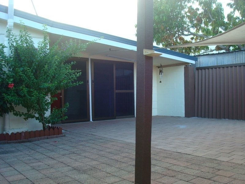 124-126 Newell street, Bungalow QLD 4870