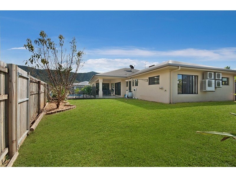 2 Calvert Close, Bentley Park QLD 4869