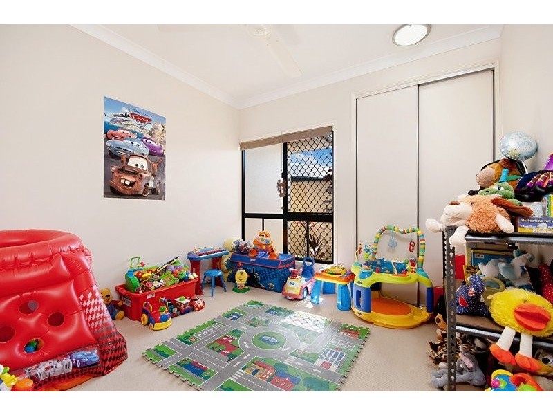 2 Calvert Close, Bentley Park QLD 4869