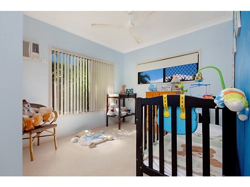 2 Calvert Close, Bentley Park QLD 4869