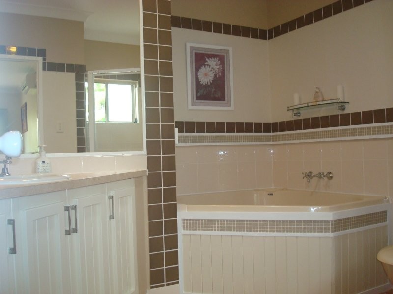 5 Staten Close, Mount Sheridan QLD 4868