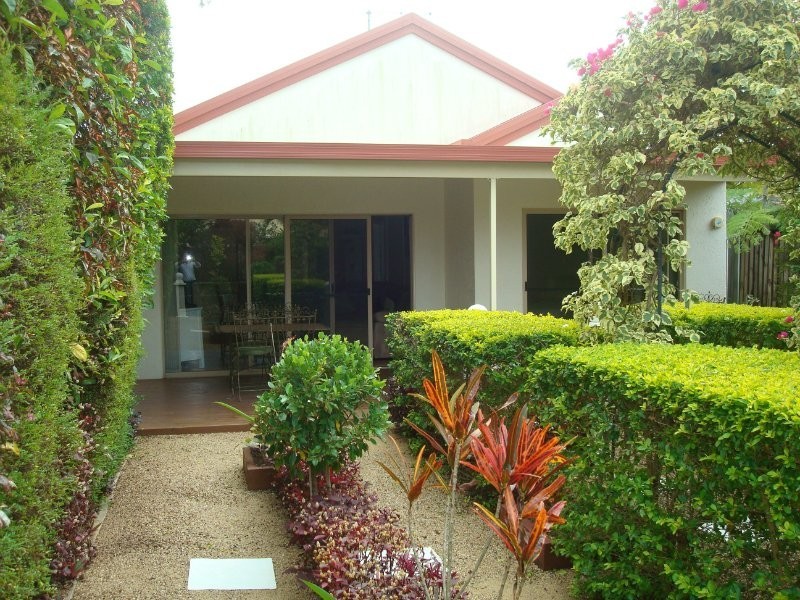 5 Staten Close, Mount Sheridan QLD 4868