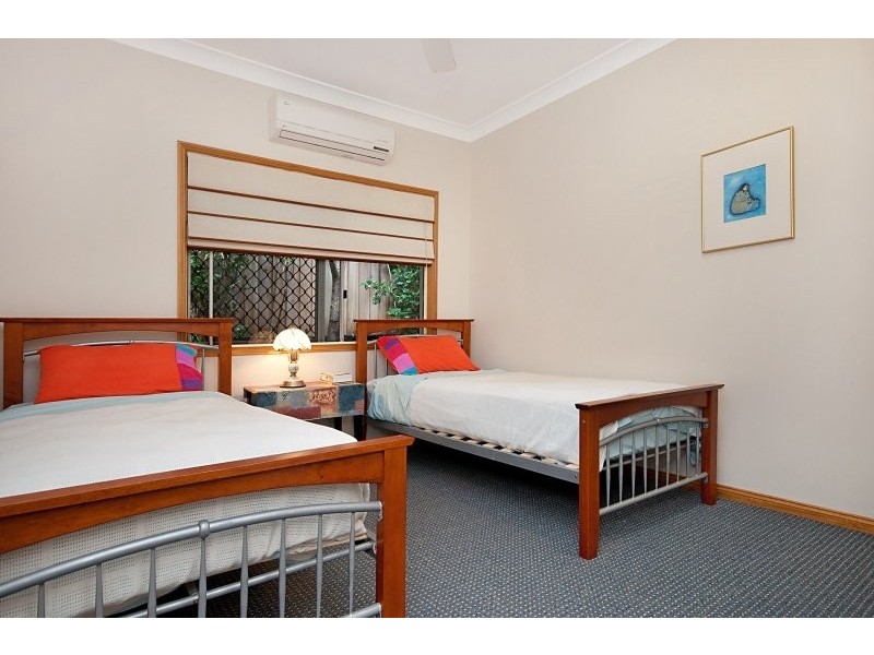 6 Crowsnest Terrace, Trinity Beach QLD 4879