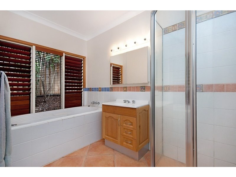 6 Crowsnest Terrace, Trinity Beach QLD 4879