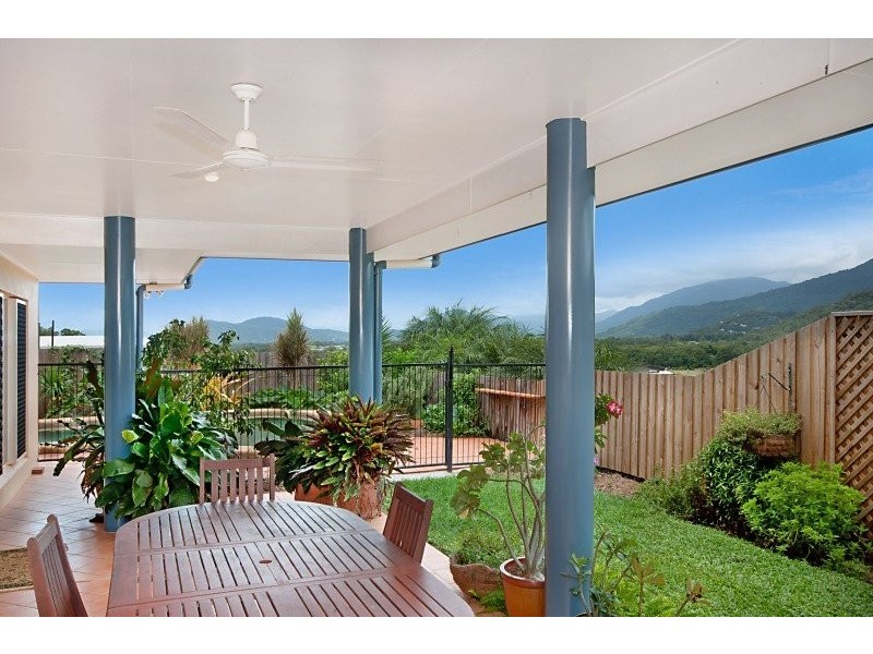 6 Crowsnest Terrace, Trinity Beach QLD 4879