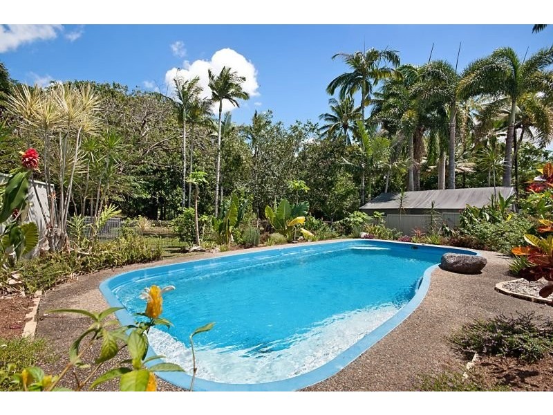 13 Mestrez Street, Earlville QLD 4870