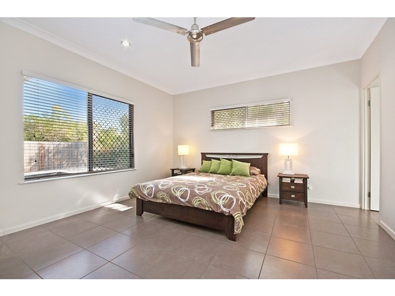 5 Icefire Quay, Trinity Park QLD 4879