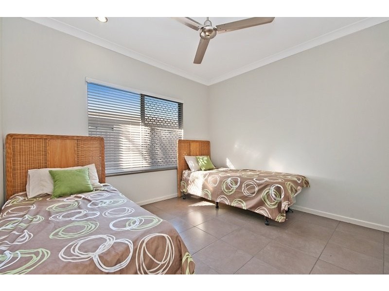 5 Icefire Quay, Trinity Park QLD 4879