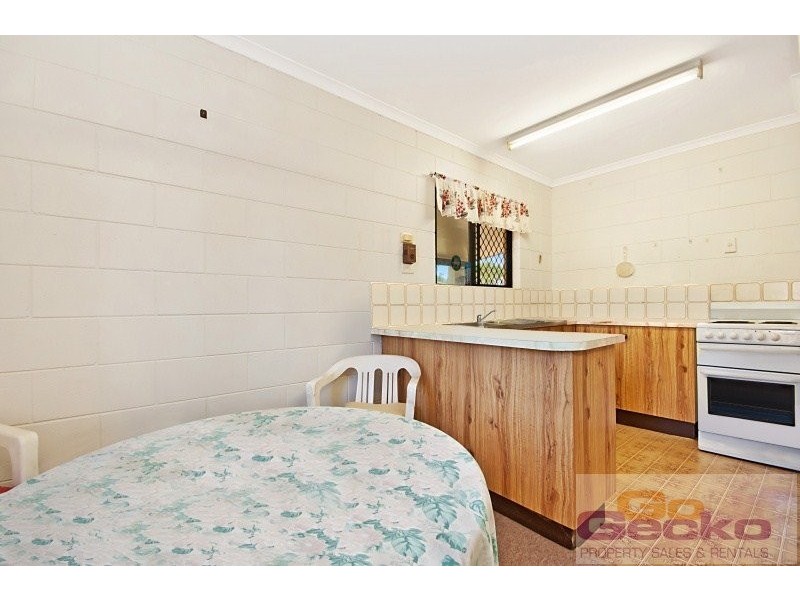 12 Lobelia Court, Mooroobool QLD 4870