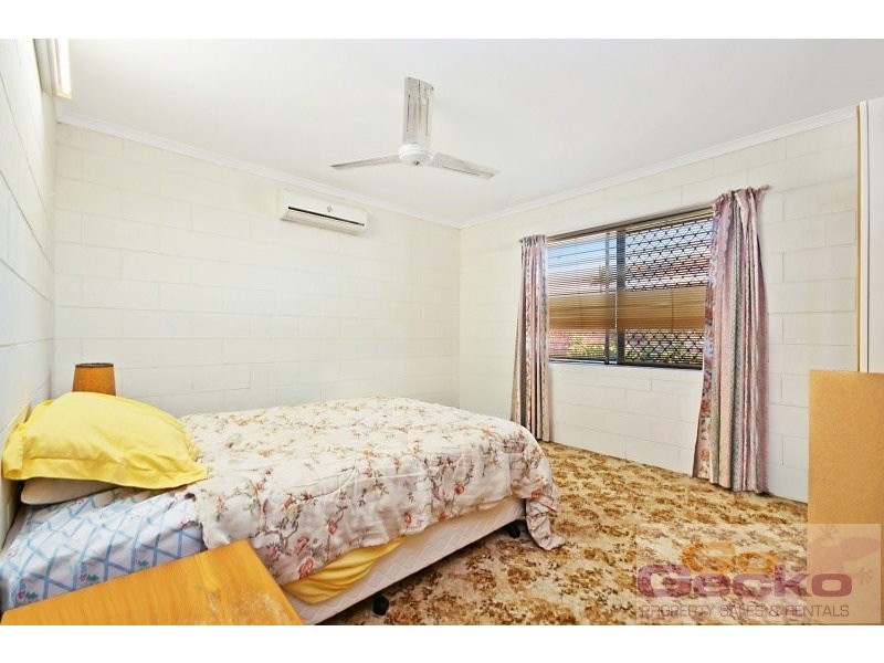 12 Lobelia Court, Mooroobool QLD 4870