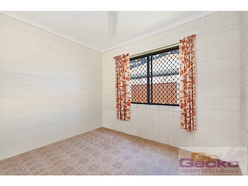 12 Lobelia Court, Mooroobool QLD 4870