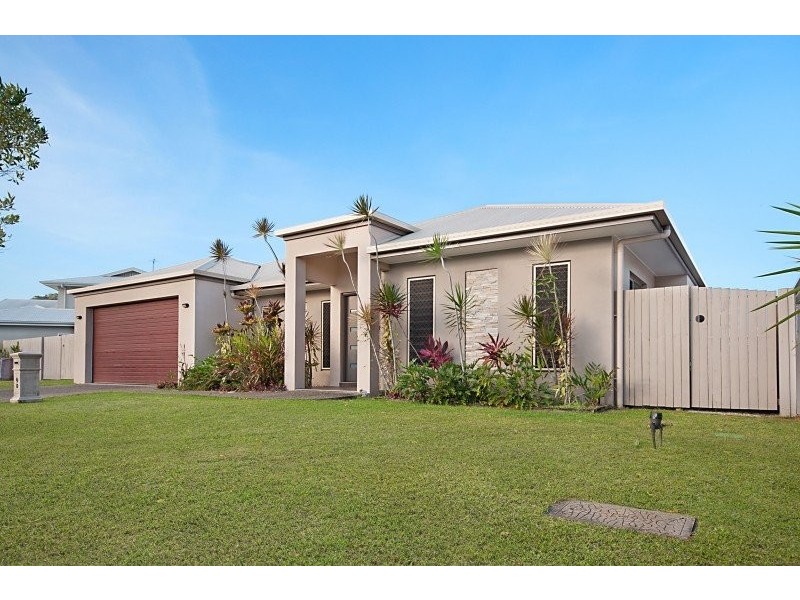 10 Icefire Quay, Trinity Park QLD 4879
