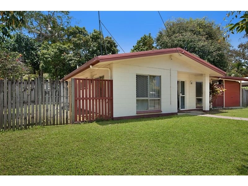 92 Murray Street, Manoora QLD 4870