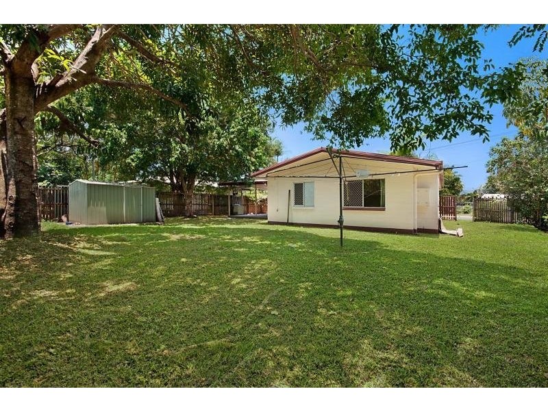 92 Murray Street, Manoora QLD 4870