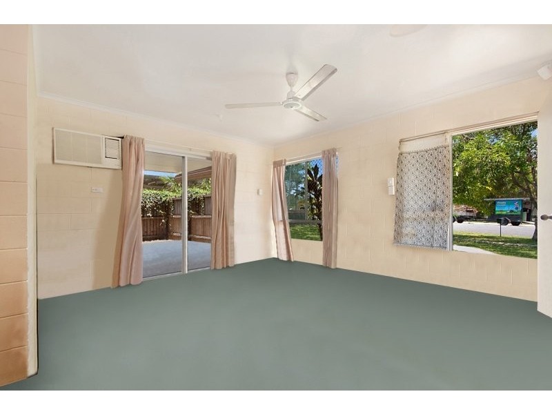 92 Murray Street, Manoora QLD 4870