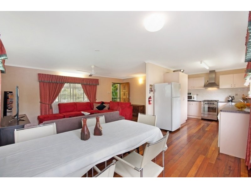 14 Connemara Close, Trinity Beach QLD 4879