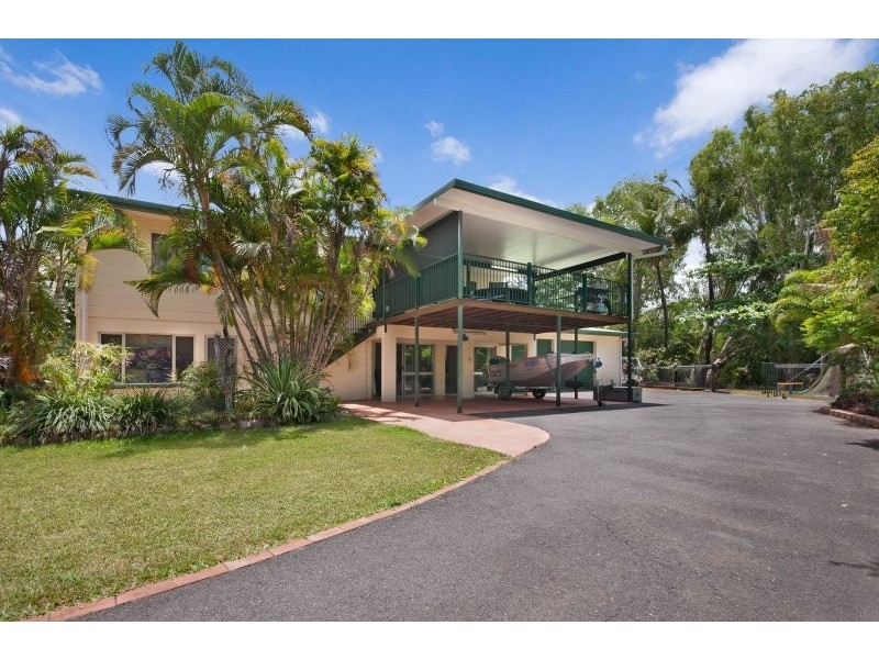 14 Connemara Close, Trinity Beach QLD 4879