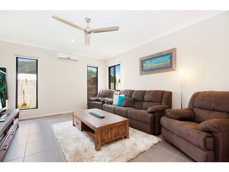 8 Demidenko Close, Redlynch QLD 4870