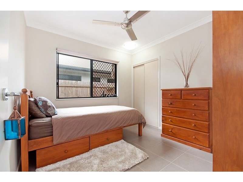 8 Demidenko Close, Redlynch QLD 4870