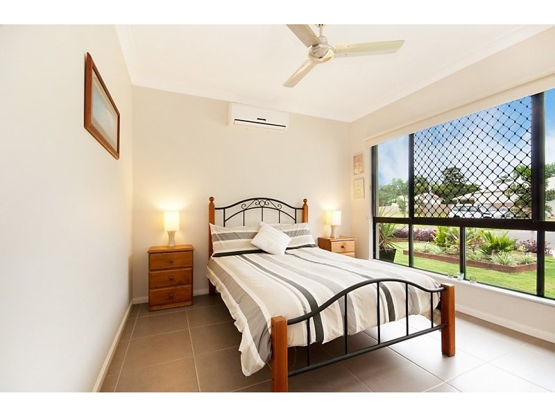 8 Demidenko Close, Redlynch QLD 4870