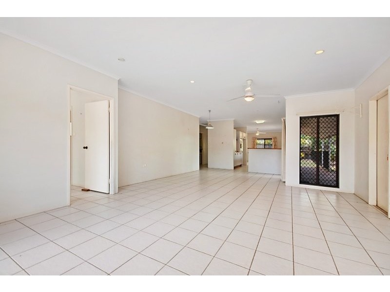 14 Finch Street, Bayview Heights QLD 4868