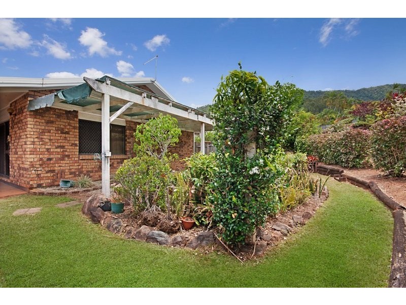 14 Finch Street, Bayview Heights QLD 4868