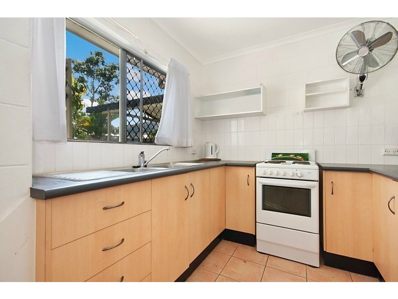 31 Murray Street, Manoora QLD 4870