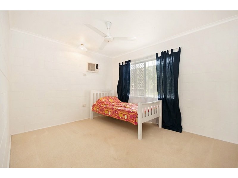 31 Murray Street, Manoora QLD 4870