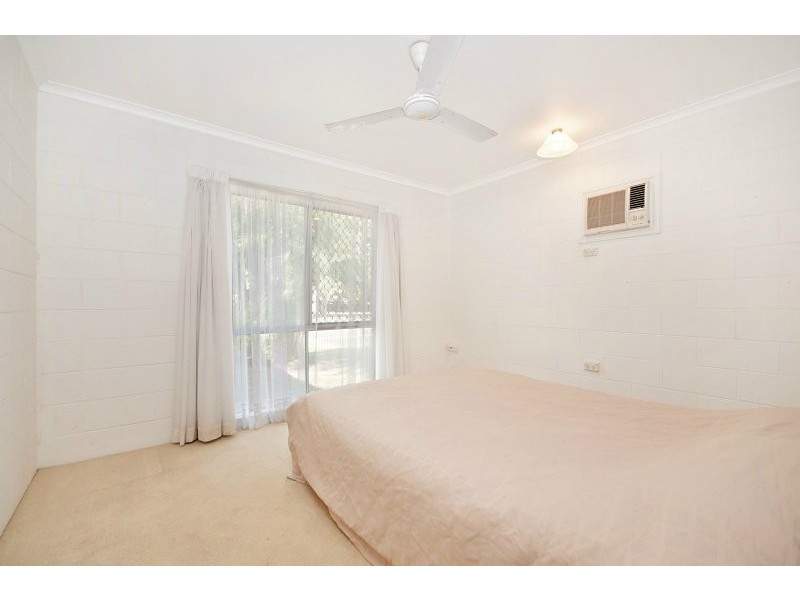 31 Murray Street, Manoora QLD 4870